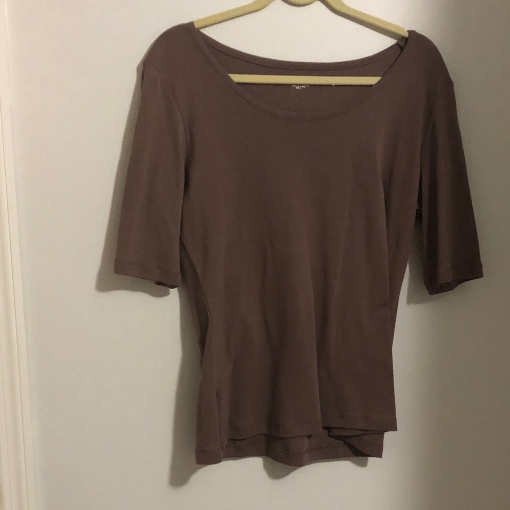 Chadwicks Scoop Neck Short Sleeve Tee in Taupe Brown